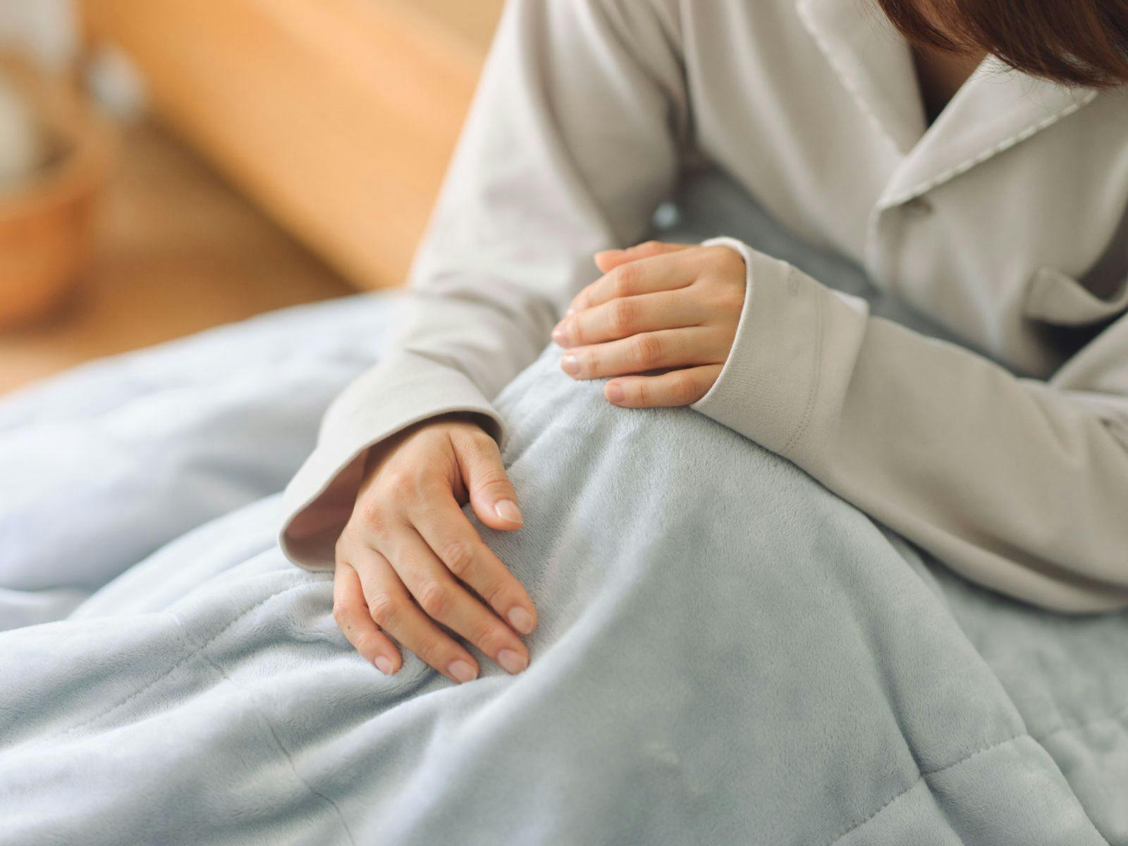 BAKUNE掛け布団ウォームの特長を紹介する図